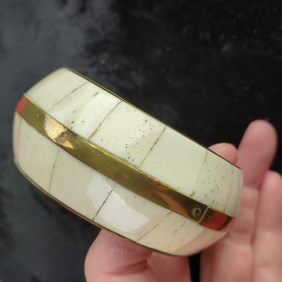 Of Brass & Bone--- Gorgeous Bangle Bracelet Made In India - Picture 7 of 9